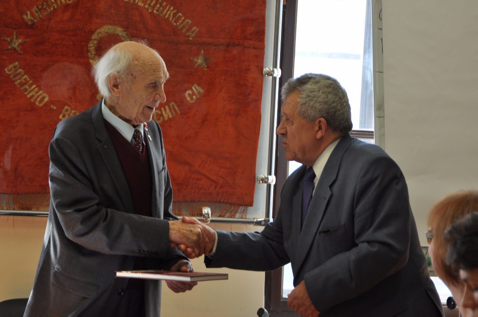 � ������ � ����� ��� ��������� 9 ��������� ��������� ��� (1944 ���� �������), �������, �������� � ������� ������ �������� ����, ����� ���������� �����, ����������� �����-���������� ����, ����������� ������ ������ ���� ������� �������������� �������