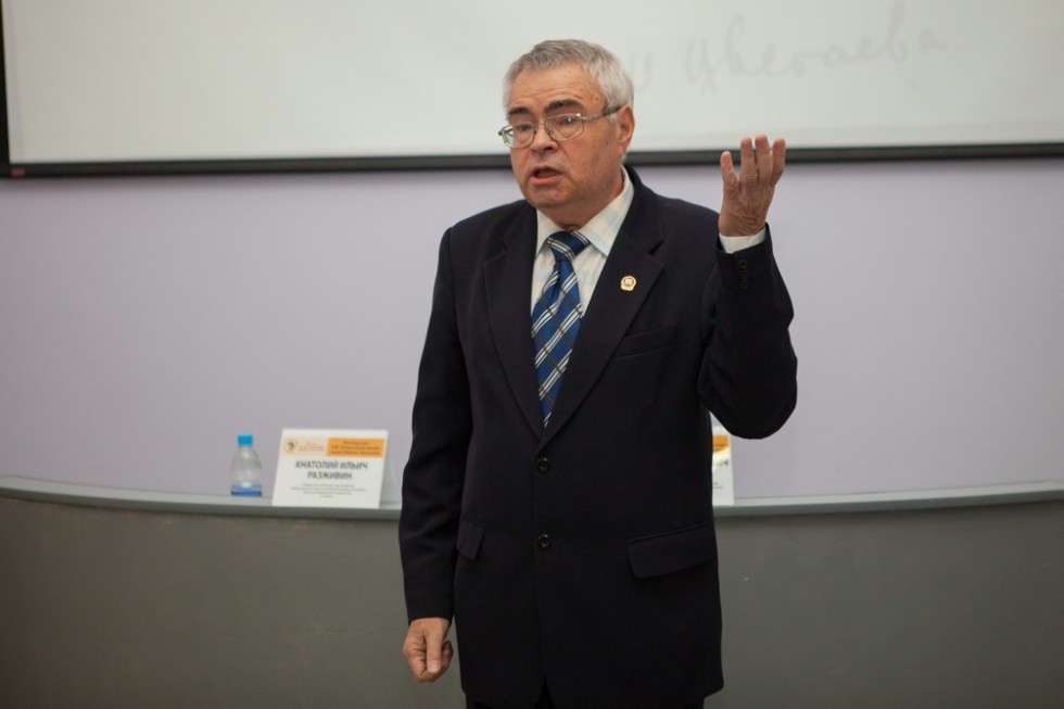 Вячеслав Головко: 'Имя Цветаевой нужно защищать...' Вячеслав Головко: 'Имя Цветаевой нужно защищать...'