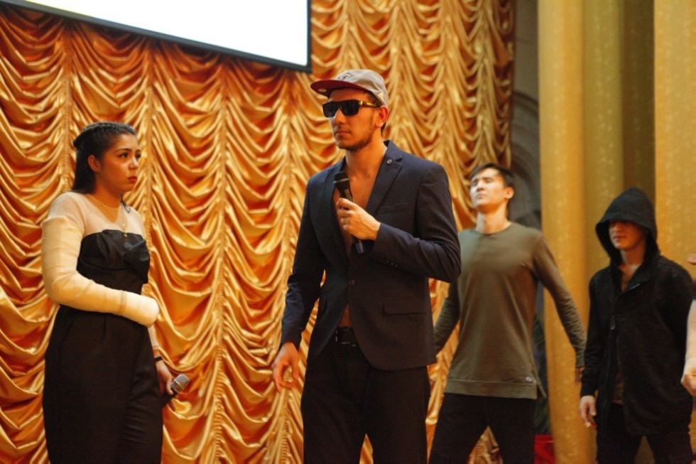 Студвесна: юный граф Толстой, футбал и приключения юриста Студвесна: юный граф Толстой, футбал и приключения юриста