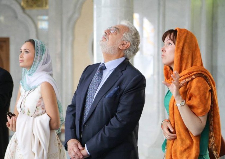 KFU Postgraduate Made a Tour of Kazan for Plácido Domingo