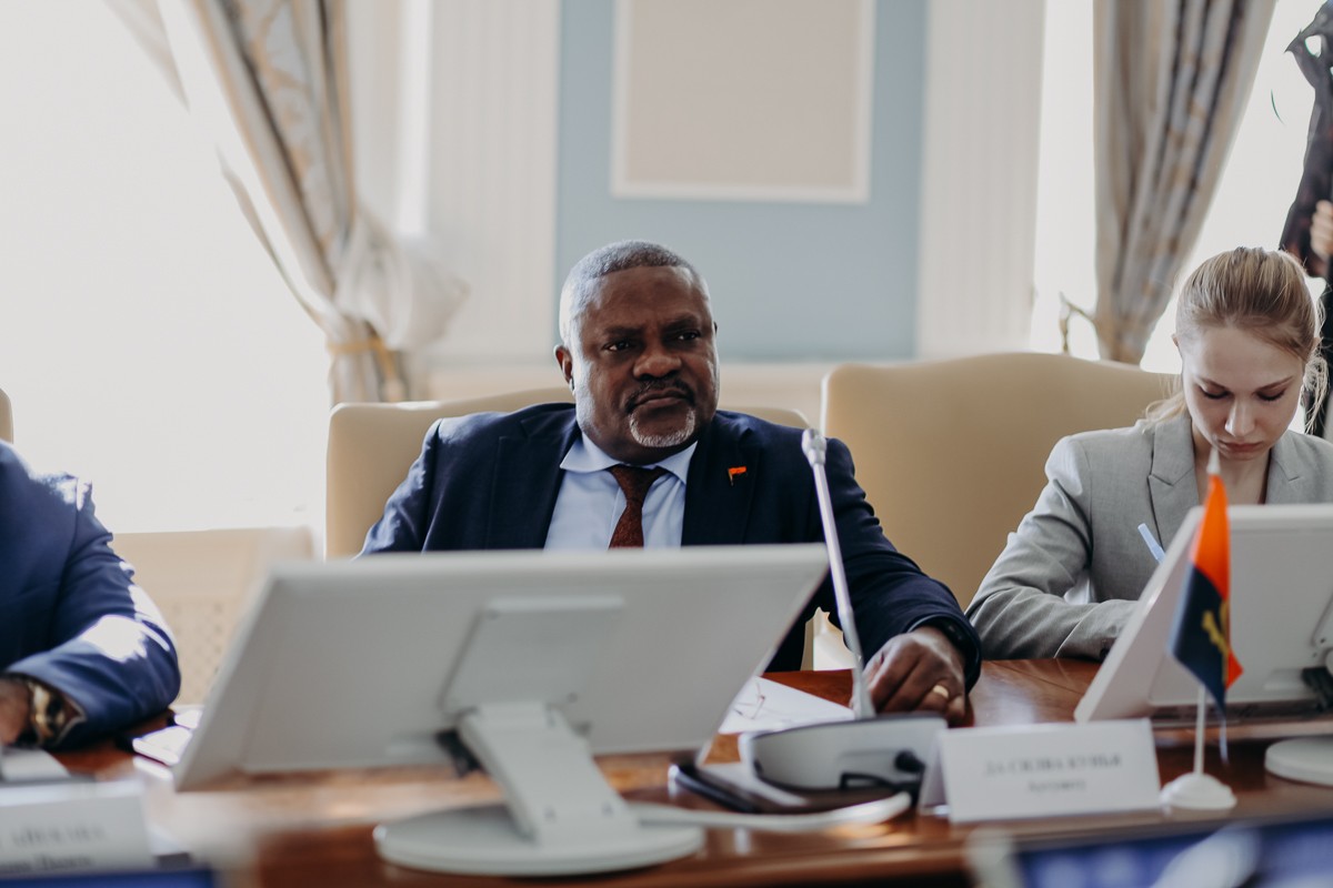 В ходе визита в КФУ послы африканских стран высоко оценили уровень российского образования В ходе визита в КФУ послы африканских стран высоко оценили уровень российского образования