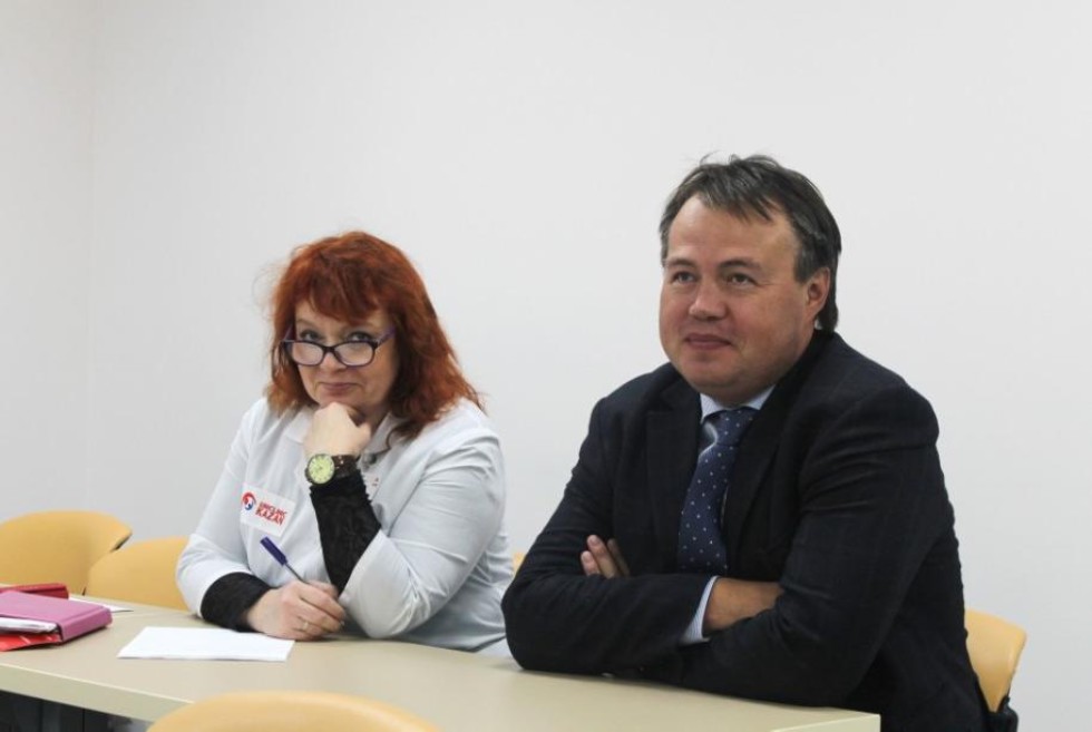 Researchers and Medical Practitioners Discuss the Structure of the Future Genetic Diagnostics Center