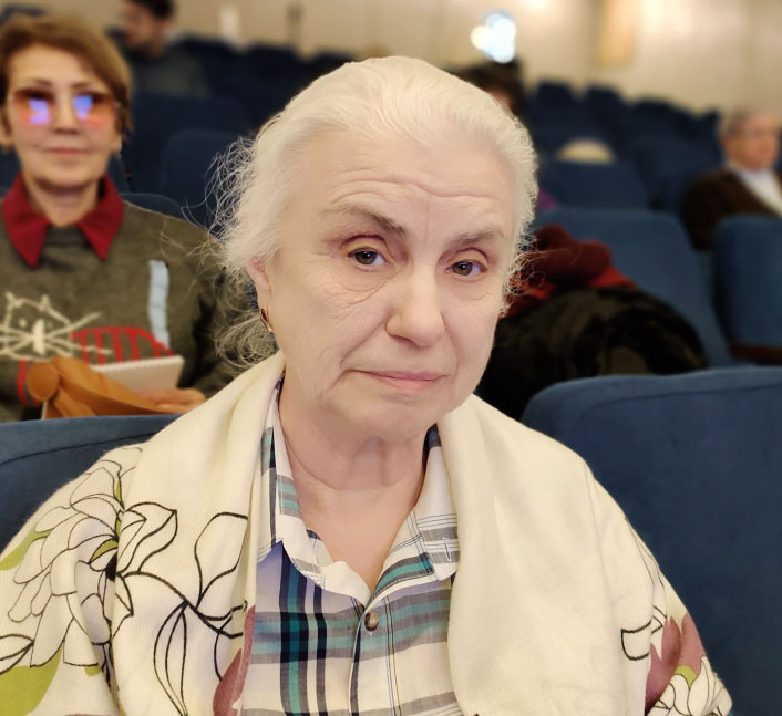 Студенты серебряного возраста продолжают знакомство с историей Казани Студенты серебряного возраста продолжают знакомство с историей Казани