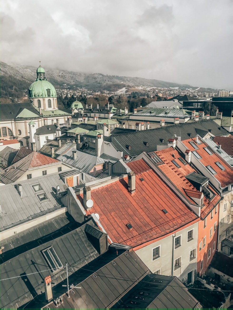 ������-�������-������