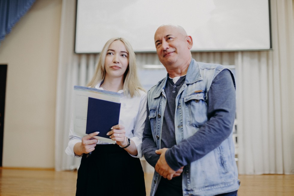 Состоялось торжественное вручение дипломов выпускникам бакалавриата по направлению Состоялось торжественное вручение дипломов выпускникам бакалавриата по направлению
