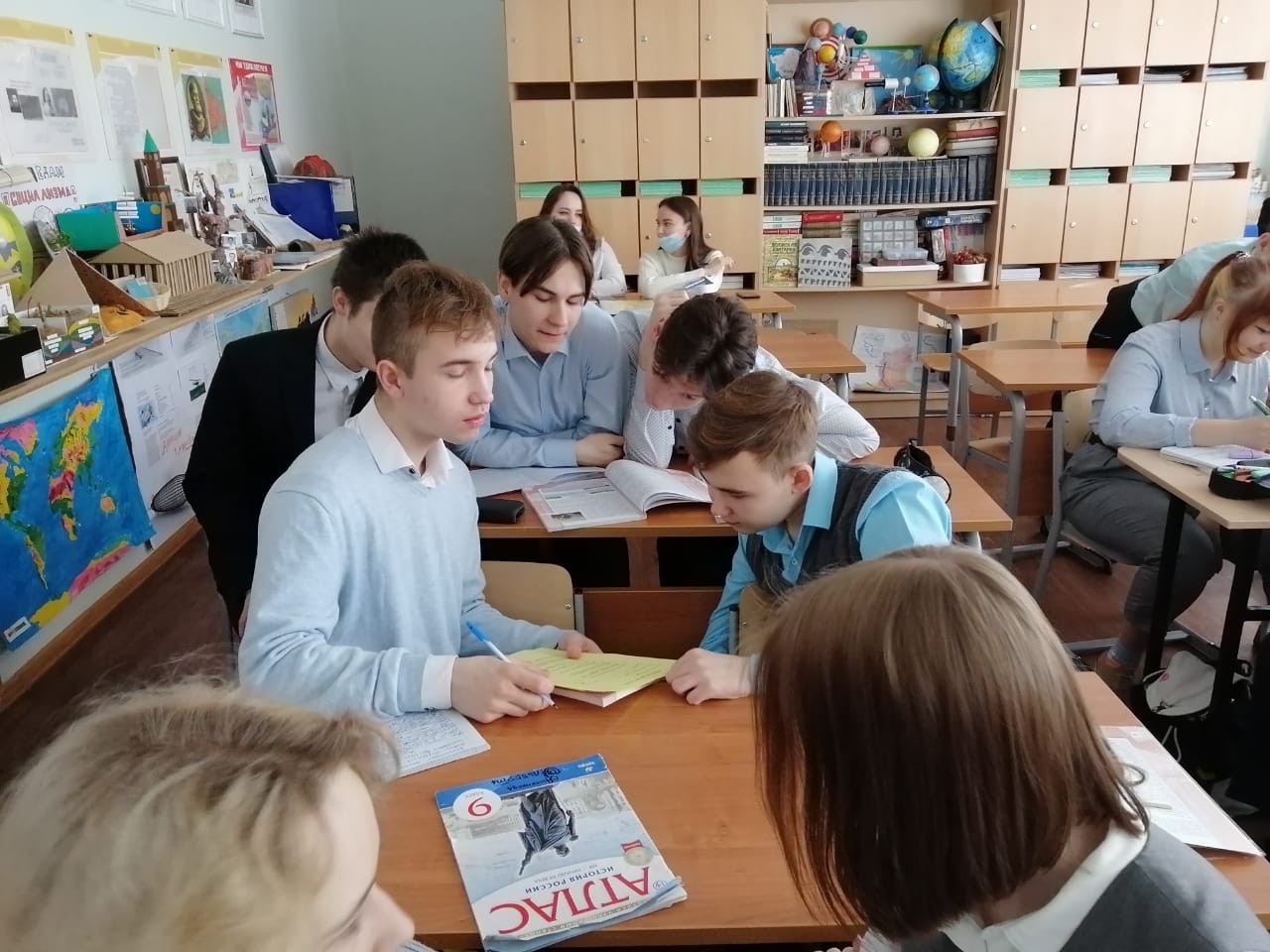 В России отмечают 60-летний юбилей первого полета человека в космос В России отмечают 60-летний юбилей первого полета человека в космос