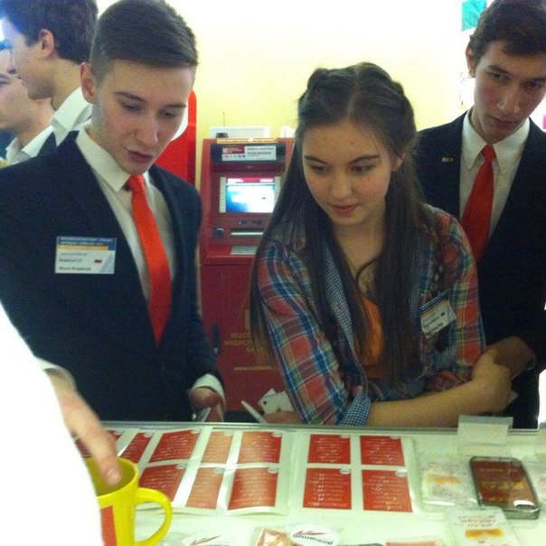 � �������