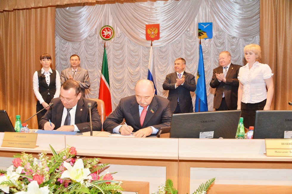 Signed Agreement on cooperation between KFU and Kamsko-Ustinskiy district