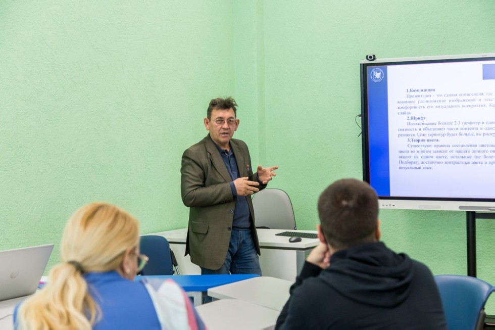 В Доме научной коллаборации имени академика К. А. Валиева прошла череда лекций в рамках VIII Махмутовских чтений