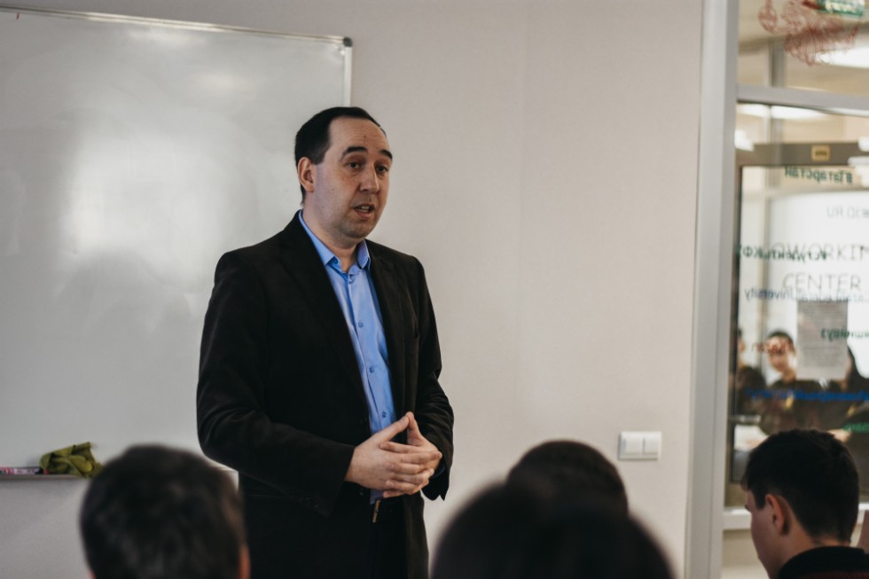 ����� ��������� ���� ������������� 