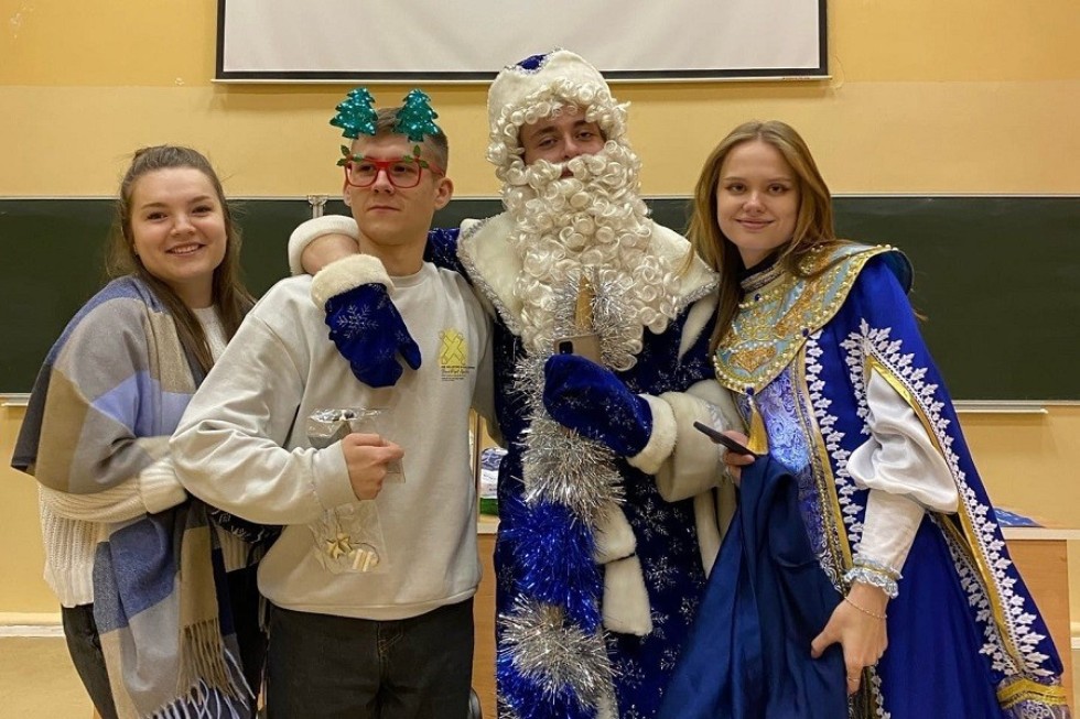 'Новогодний беспредел' на инженерно-технологическом отделении 'Новогодний беспредел' на инженерно-технологическом отделении