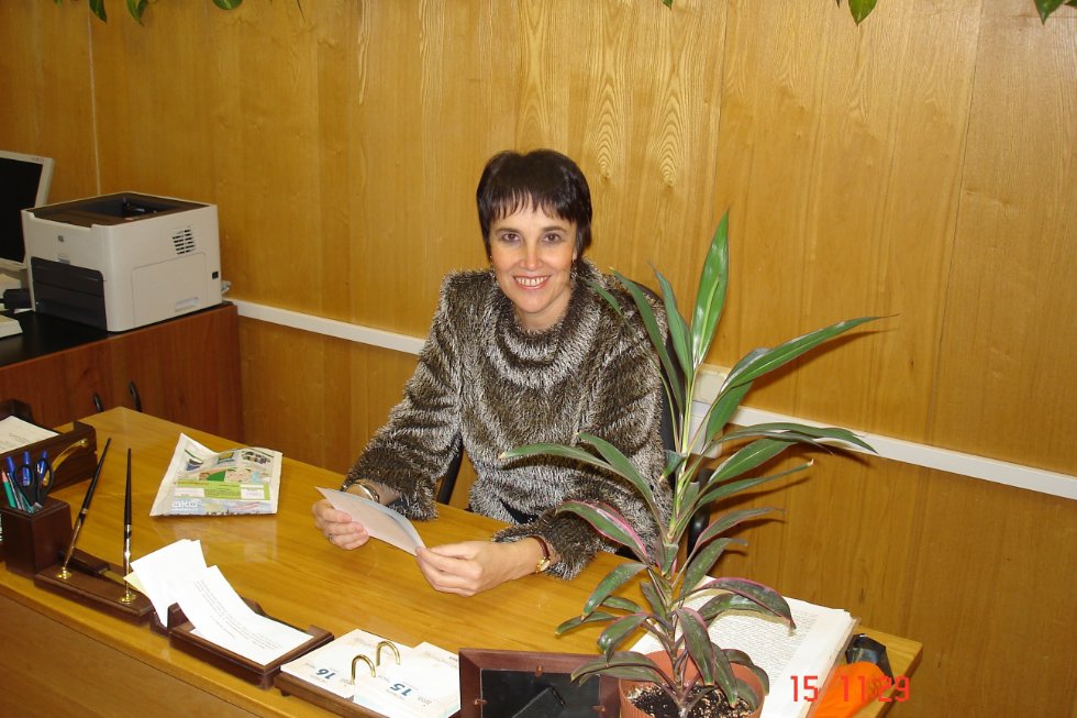 Служить университету ? в этом ее призвание. Алла Аркадьевна Сальникова Служить университету ? в этом ее призвание. Алла Аркадьевна Сальникова