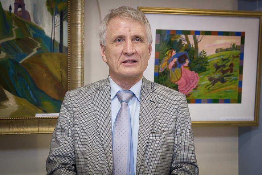 Exhibition of the Honored Artist of the Russian Federation Grigorii Eidinov opened in KFU