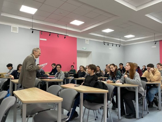 В ИМО прошла встреча с доктором исторических наук, профессором, ученым мирового уровня Измаилом Ибрагимовичем Шарифжановым В ИМО прошла встреча с доктором исторических наук, профессором, ученым мирового уровня Измаилом Ибрагимовичем Шарифжановым