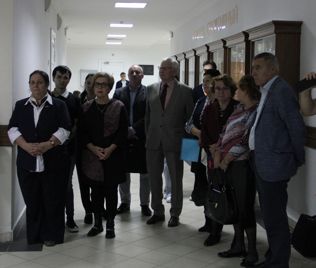 Торжественное открытие мемориальной доски в память о профессоре Юрии Сергеевиче Решетове Торжественное открытие мемориальной доски в память о профессоре Юрии Сергеевиче Решетове