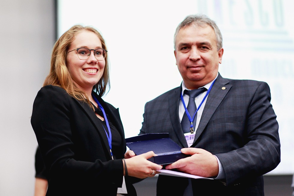 �������� ������