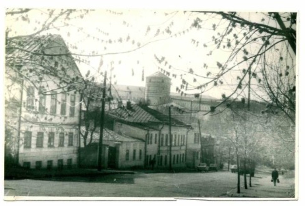 'Ничто на свете не кончается' 'Ничто на свете не кончается'