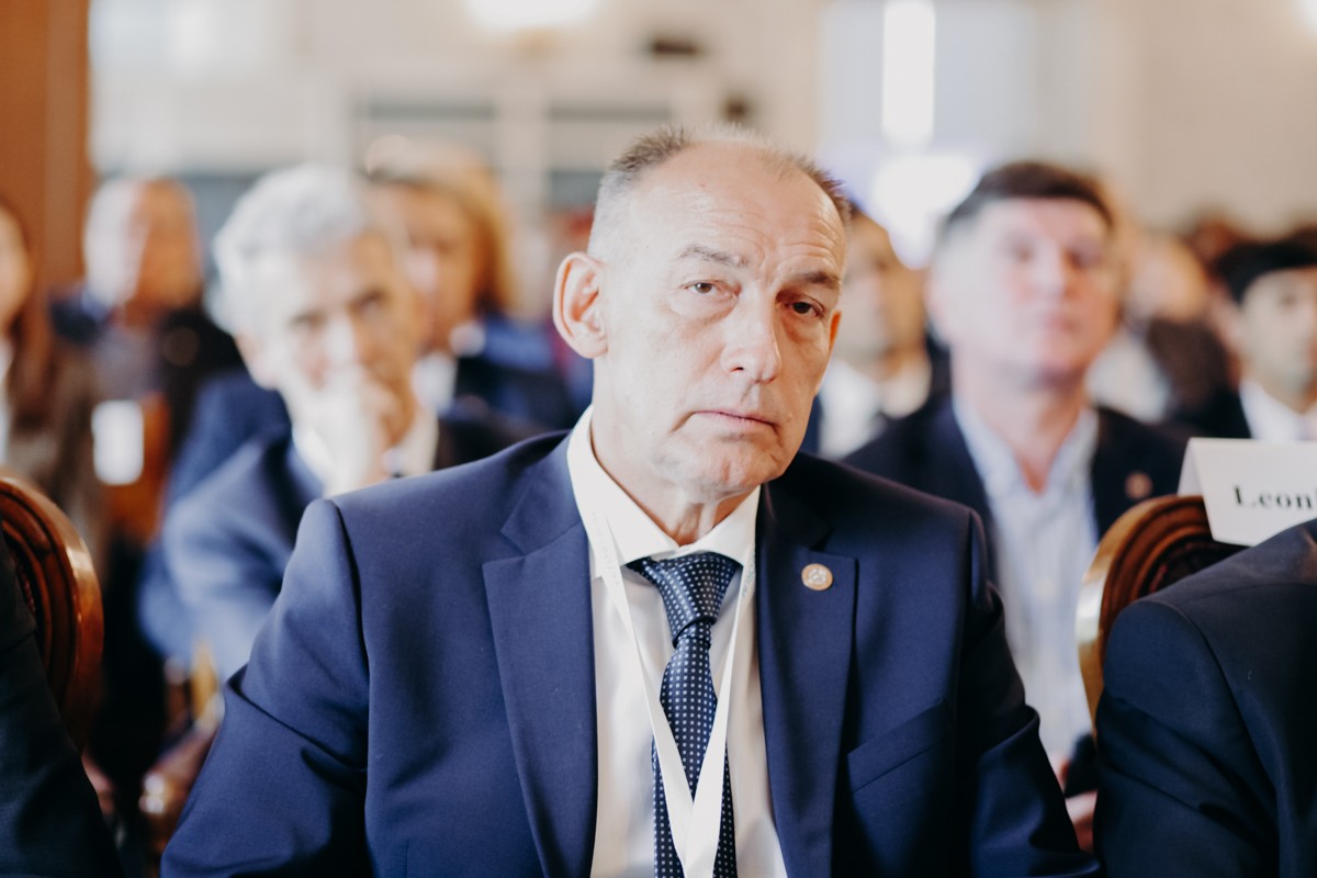 ������ ��� ����� �����: '���������� �������� ? ���� �� ����� �������� �������� ����� ������������'