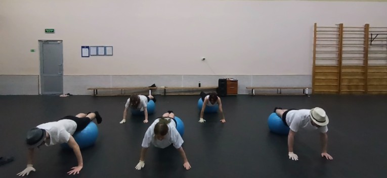 ФИТБОЛ-АЭРОБИКА ФИТБОЛ-АЭРОБИКА