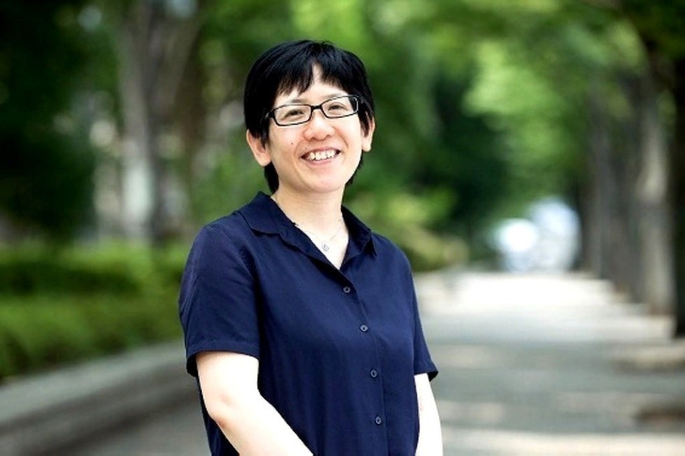 'Сквозь каждое сердце...' 'Сквозь каждое сердце...'