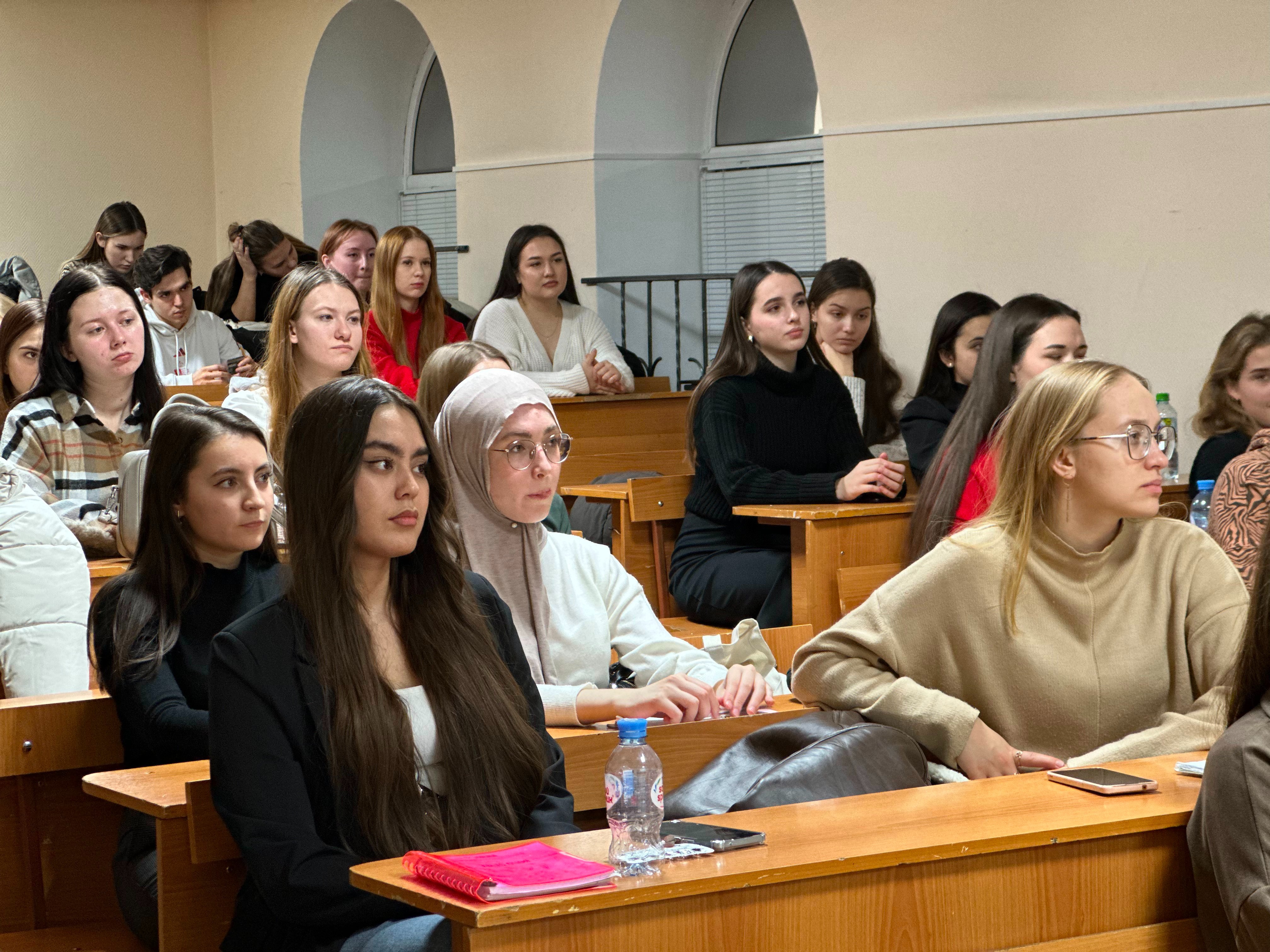 ����� ������ ������� �� ���������� 2 ����� ������������� 