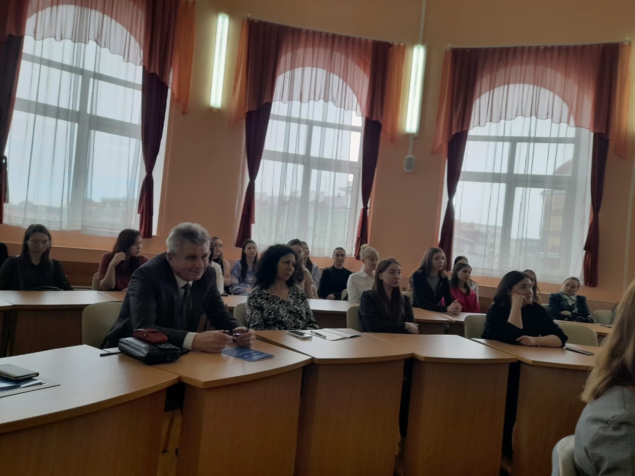 ������������� ������-������������ ������� '�������������� ������������. ��������. �����������' ��������� ���� ������ � ��������� ���������� � �����������