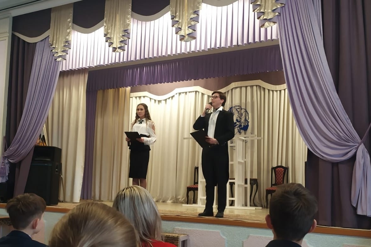 Ученица 'Университетской' школы заняла третье место в творческом конкурсе 'Пушкинские чтения'