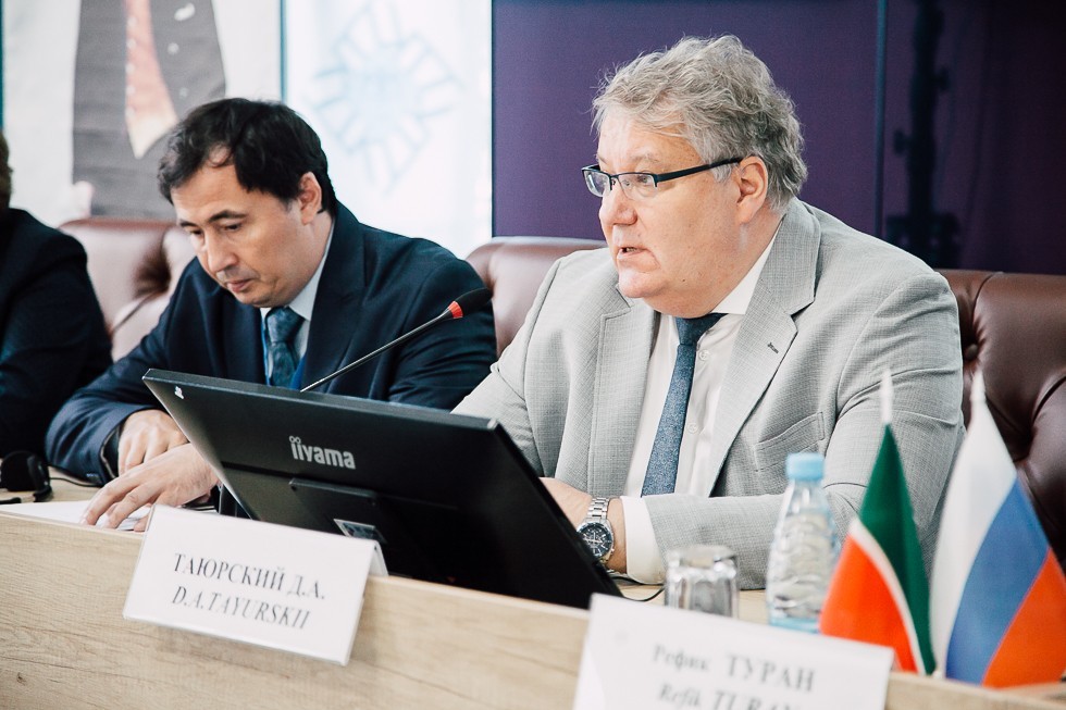 В Институте международных отношений проходит I Международный научный симпозиум 'История и культура Золотой Орды' В Институте международных отношений проходит I Международный научный симпозиум 'История и культура Золотой Орды'