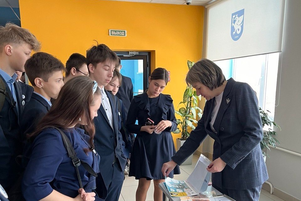 Презентация СНК 'Школа экскурсоводов' для обучающихся Университетской школы Презентация СНК 'Школа экскурсоводов' для обучающихся Университетской школы