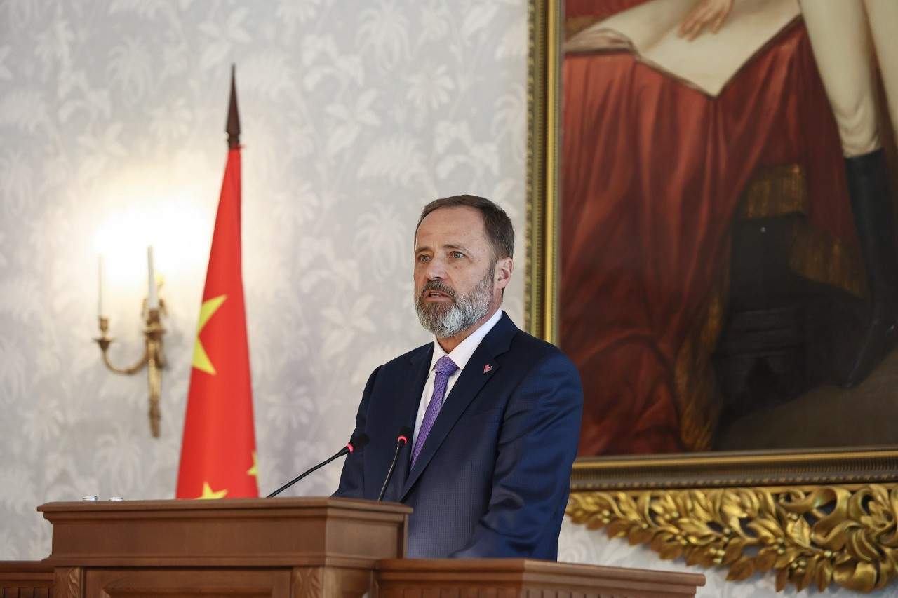 ������ ��� ����� �����: '���������� ����� '�����?�����' ? ����� ������ ������������ �������������� � ����� �����������, ����� � ��������� ��������'