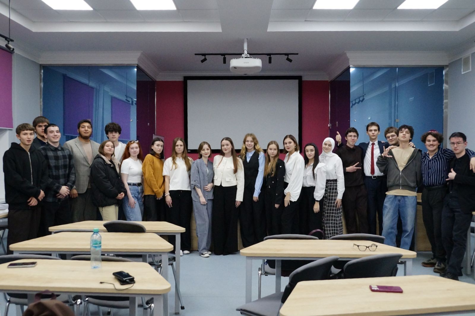 Проект 'Восток&Ведение' совместно с СНК 'Востоковед' провели дебаты Проект 'Восток&Ведение' совместно с СНК 'Востоковед' провели дебаты