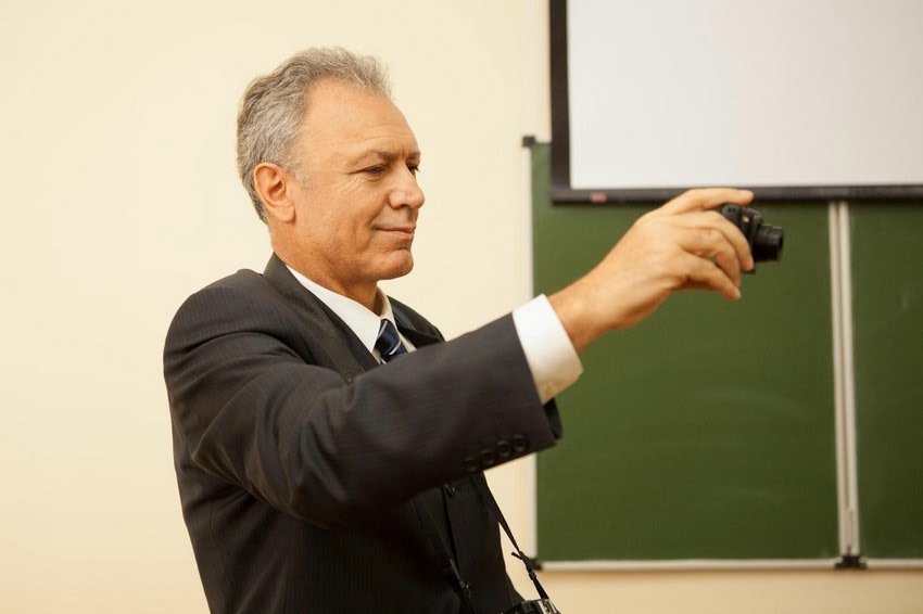 Весь город в объективе художника Весь город в объективе художника