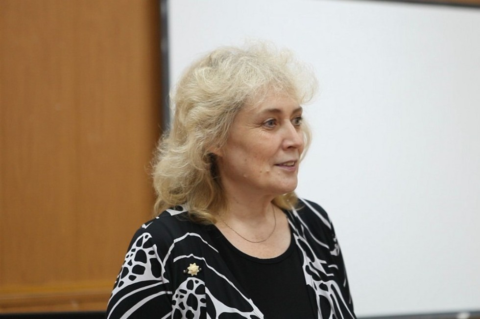 В Елабужском институте состоялась Всероссийская научно-практическая конференция 'Наука и молодежь' В Елабужском институте состоялась Всероссийская научно-практическая конференция 'Наука и молодежь'