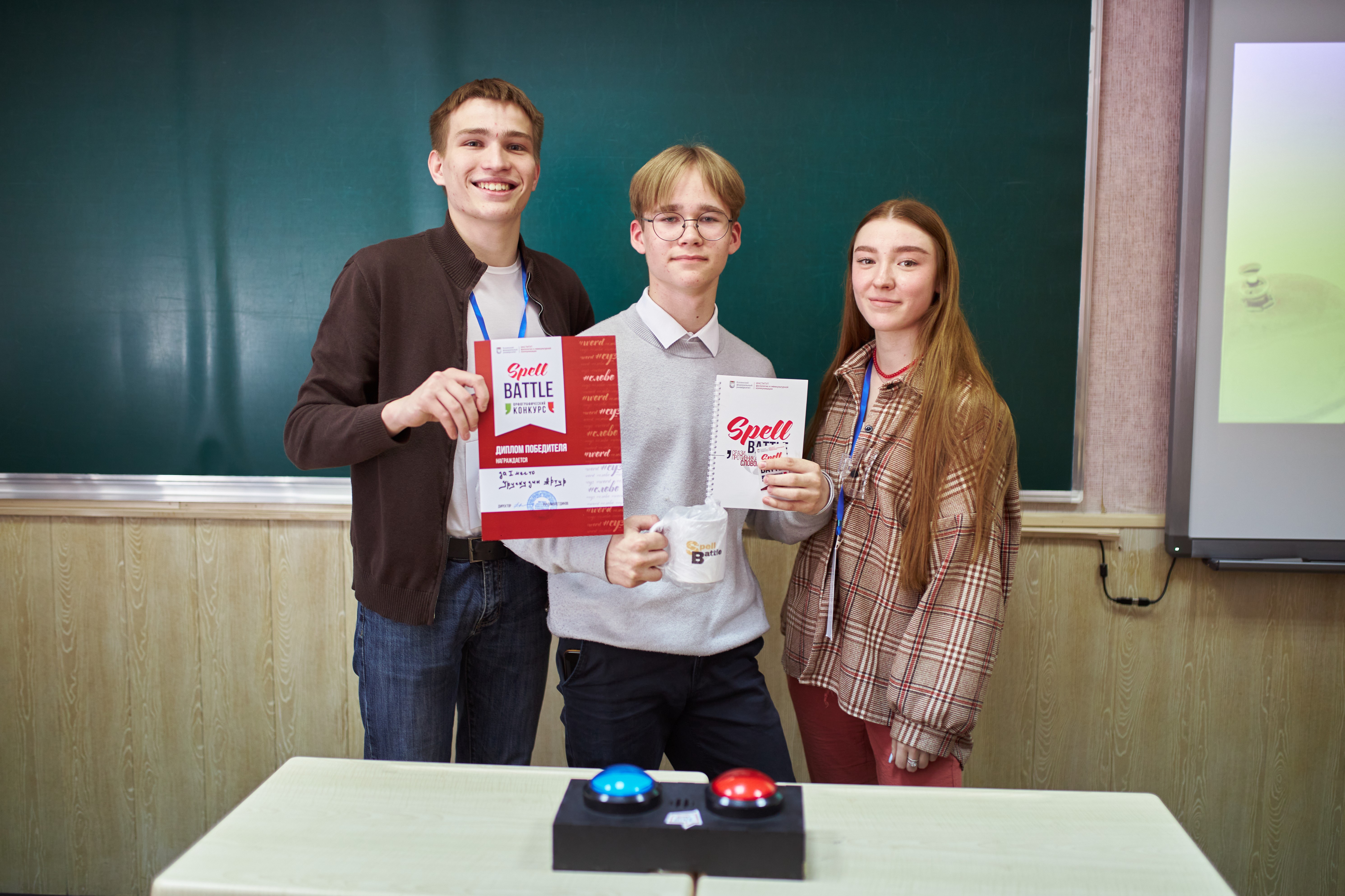 Студенты Высшей школы русской и зарубежной филологии им. Льва Толстого посетили МБОУ 'Гимназия №94' Студенты Высшей школы русской и зарубежной филологии им. Льва Толстого посетили МБОУ 'Гимназия №94'