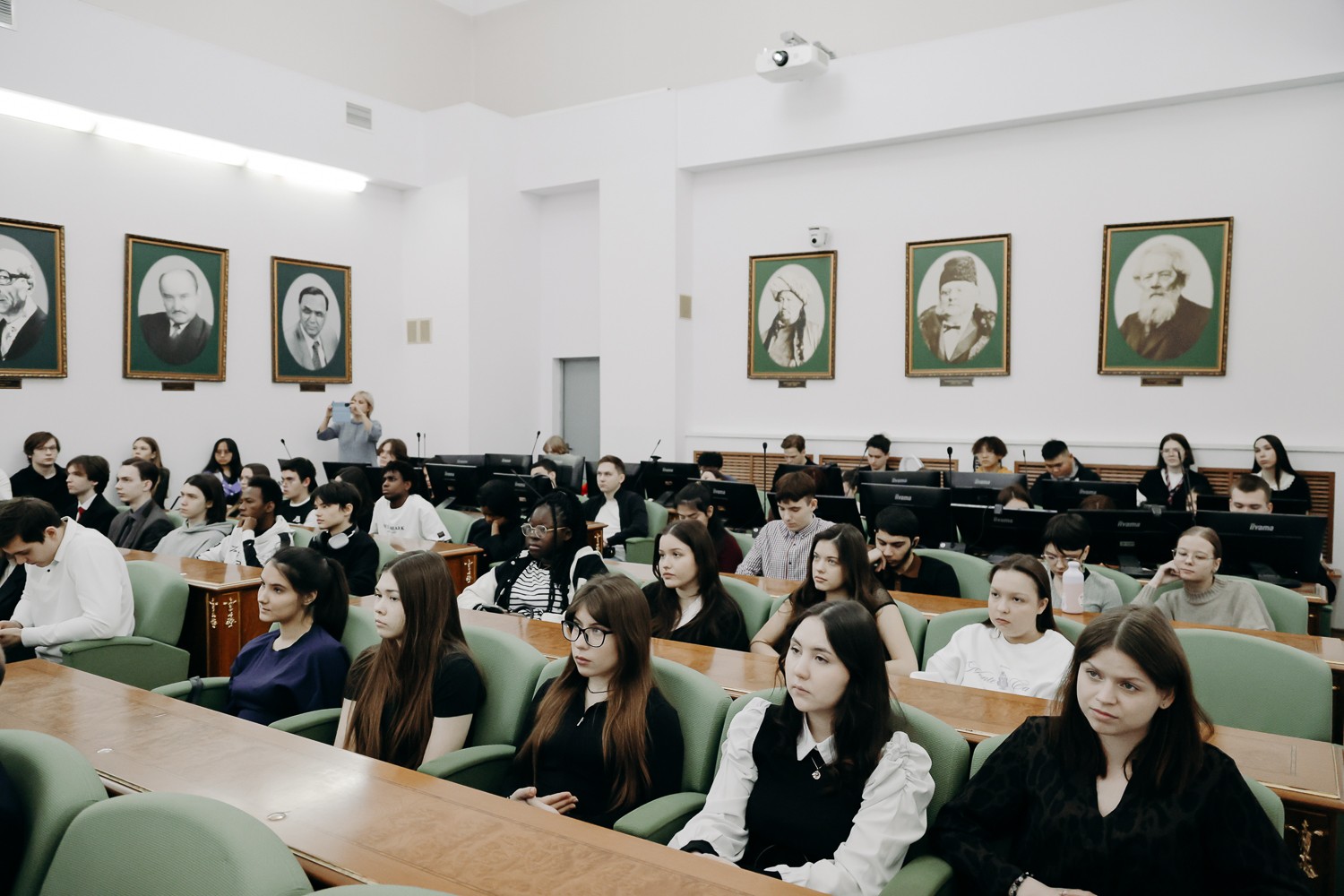 '���� � ����������'  ̶  ������� ����������� � ���������