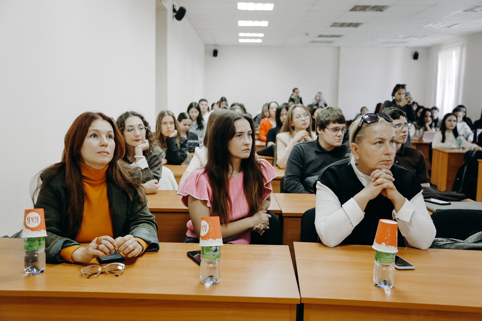 Открытая лекция Дмитрия Мартынова прошла в ИМОИиВ Открытая лекция Дмитрия Мартынова прошла в ИМОИиВ