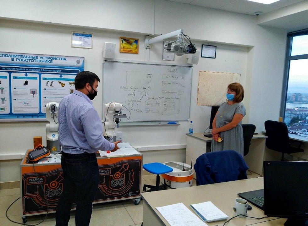 A delegation from 'METRA' enterprise visited the Laboratory of intelligent robotic systems