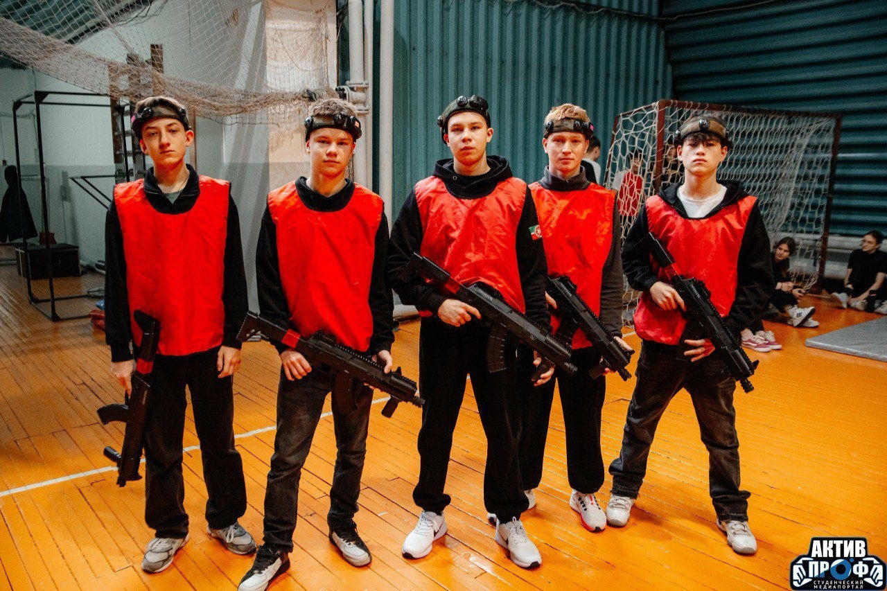 Жаркие бои в лазертаге Жаркие бои в лазертаге