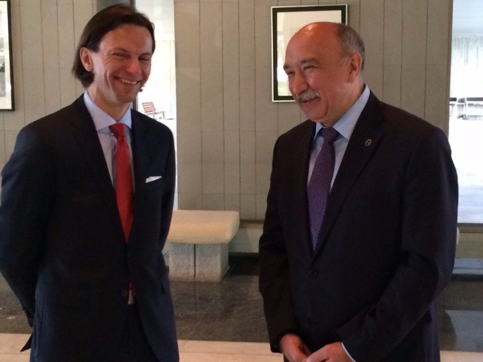 Rector Ilshat Gafurov Receives Polish Cross of Merit from Ambassador Katarzyna Pelczynska-Nalecz