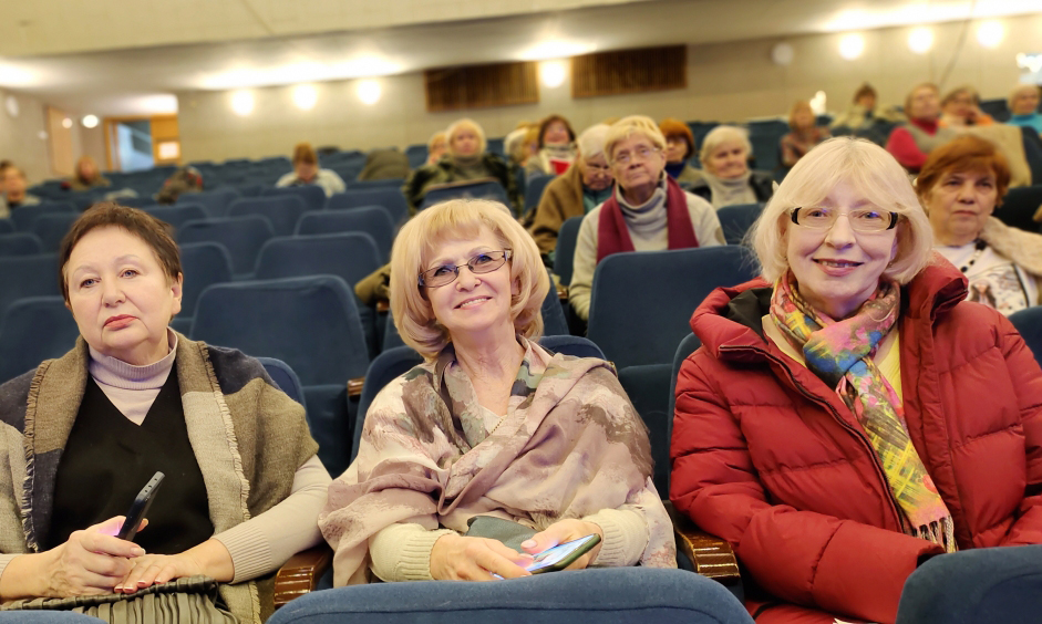 Слушатели УТВ знакомятся с учением Конфуция Слушатели УТВ знакомятся с учением Конфуция