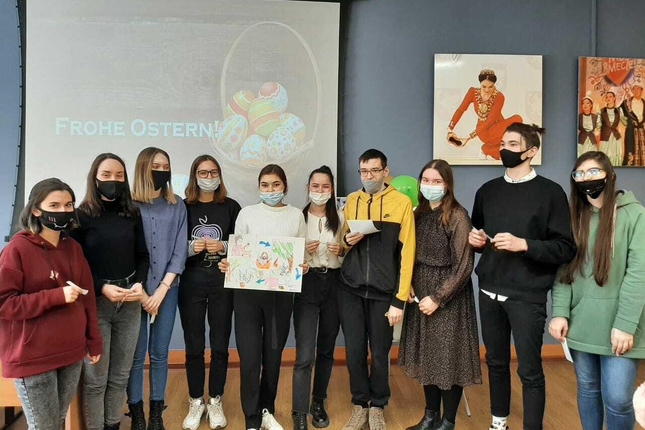 Wir feiern Ostern! Wir feiern Ostern!