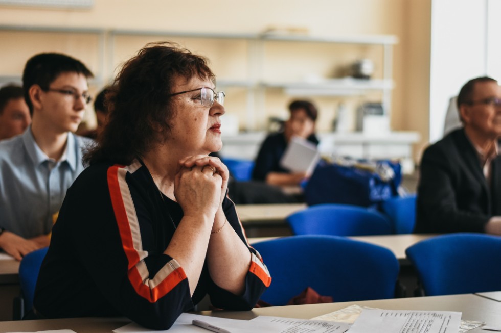 ����� ��������� ���� ������������� 