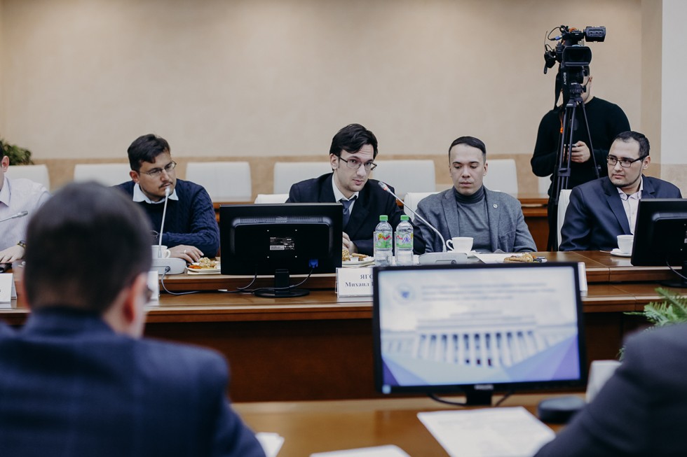 Ректор КФУ встретился с представителями Ассоциации молодых ученых вуза ,имо