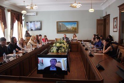 21- 22 марта 2015 года юридический факультет КФУ стал первой площадкой в России, собравшей локальные группы Европейской Ассоциации Студентов - Юристов (ELSA) из Москвы, Санкт-Петербурга, Калининграда, Казани и гостей из Германии. 21- 22 марта 2015 года юридический факультет КФУ стал первой площадкой в России, собравшей локальные группы Европейской Ассоциации Студентов - Юристов (ELSA) из Москвы, Санкт-Петербурга, Калининграда, Казани и гостей из Германии.