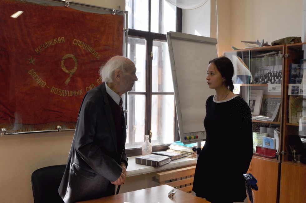 � ������ � ����� ��� ��������� 9 ��������� ��������� ��� (1944 ���� �������), �������, �������� � ������� ������ �������� ����, ����� ���������� �����, ����������� �����-���������� ����, ����������� ������ ������ ���� ������� �������������� �������