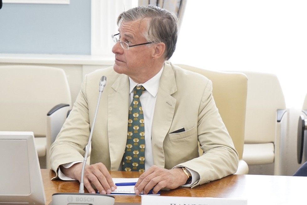 Kazan Federal University visited by Honorary Consul of the Russian Federation in Lausanne Frederik Paulsen Kazan Federal University visited by Honorary Consul of the Russian Federation in Lausanne Frederik Paulsen