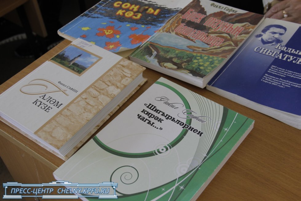 Факил Сафин: 'Научитесь красиво читать!' Факил Сафин: 'Научитесь красиво читать!'