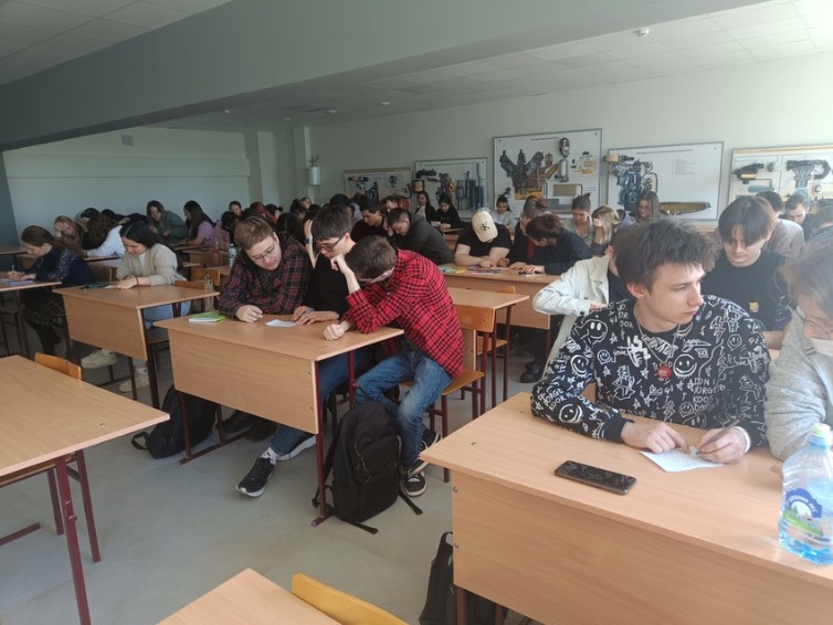 'Вклад Советского Союза в дело Победы': интегрированное занятие со студентами 'Вклад Советского Союза в дело Победы': интегрированное занятие со студентами