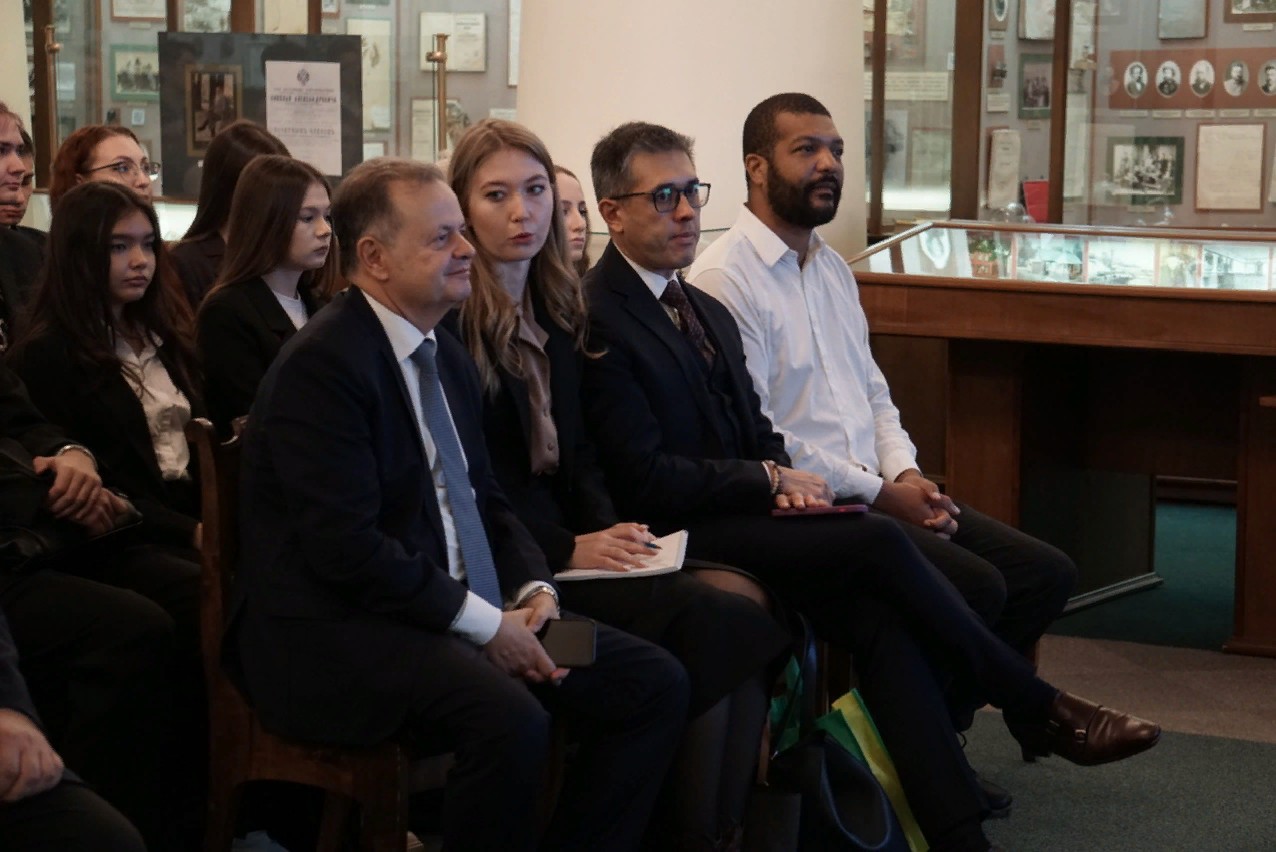 Разговоры о португальском на португальском? Разговоры о португальском на португальском?