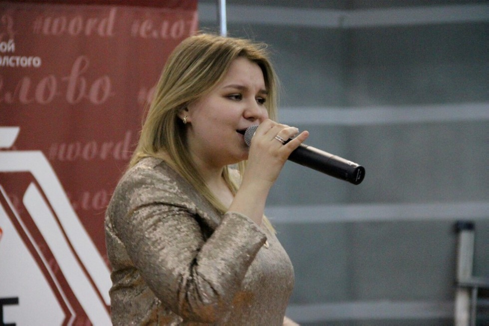 'Spell Batlle' отпраздновал свой день рождения 'Spell Batlle' отпраздновал свой день рождения